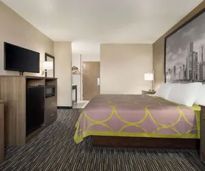 Photo 2 - Super 8 by Wyndham Joliet I-55 N/Chicago