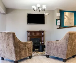 Photo 4 - Quality Inn