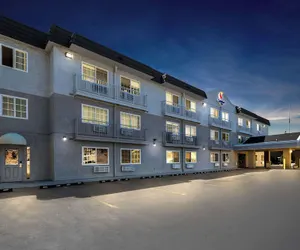 Photo 2 - Comfort Inn Yreka I-5