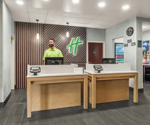 Photo 3 - Holiday Inn & Suites Bothell by IHG