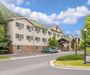 Photo 2 - Quality Inn & Suites On the River