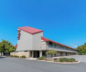 Photo 2 - Red Roof Inn Harrisburg North