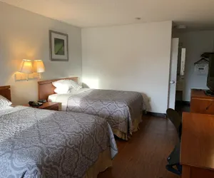 Photo 3 - Travelodge Suites by Wyndham MacClenny/I-10