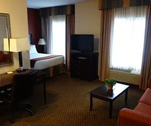 Photo 5 - Holiday Inn Express Hotel & Suites Pleasant Prairie-Kenosha, an IHG Hotel