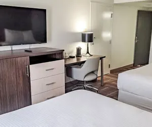 Photo 3 - Sonesta Essential Orlando