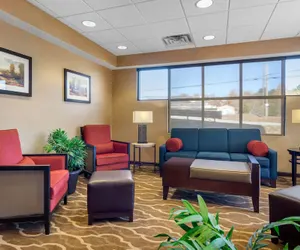 Photo 3 - Comfort Inn & Suites La Grange