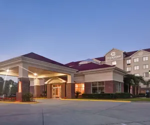 Photo 2 - Doubletree by Hilton Hattiesburg, MS