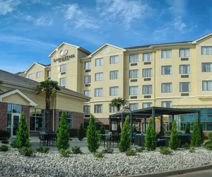 Photo 2 - Doubletree by Hilton Hattiesburg, MS