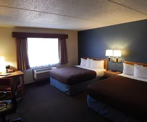 Photo 3 - AmericInn by Wyndham Sturgeon Bay