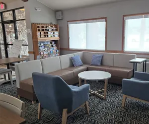 Photo 3 - AmericInn by Wyndham Sturgeon Bay