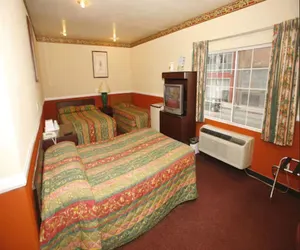 Photo 4 - Hollywood Guest Inn