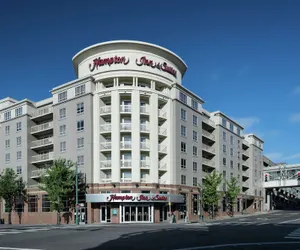 Photo 2 - Hampton Inn & Suites Memphis-Beale Street