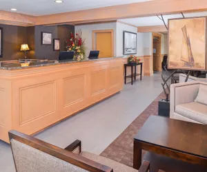 Photo 4 - Best Western Edgewater Resort