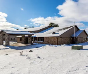 Photo 2 - Cobblestone Inn & Suites Merrill