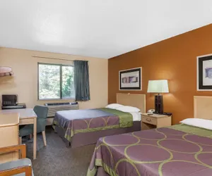 Photo 4 - Super 8 by Wyndham Charlotte/Amusement Park Area