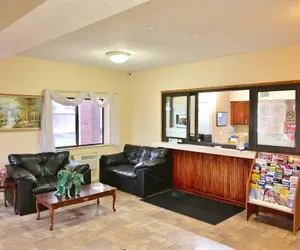 Photo 2 - Americas Best Value Inn Livonia Detroit