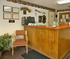 Photo 4 - Super 8 by Wyndham Chaska