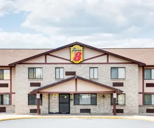 Photo 2 - Super 8 by Wyndham Kutztown/Allentown Area