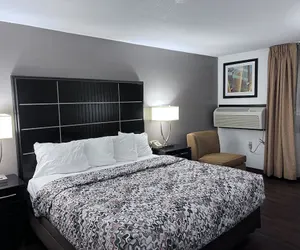 Photo 3 - AmeriVu Inn