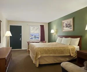 Photo 5 - Super 8 by Wyndham Mifflinville Near Bloomsburg