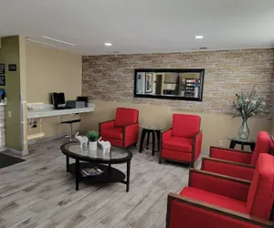 Photo 2 - Super 8 by Wyndham Logan