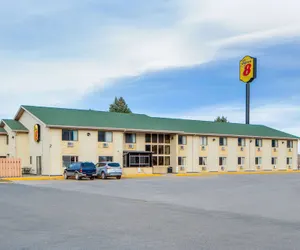 Photo 2 - Super 8 by Wyndham Livingston Yellowstone