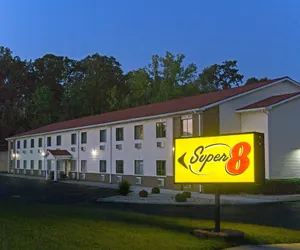 Photo 2 - Super 8 by Wyndham Radcliff Ft. Knox Area