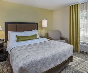Photo 3 - Candlewood Suites Louisville Airport by IHG