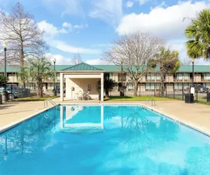 Photo 2 - OYO Hotel Port Allen LA I-10 West