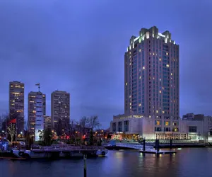 Photo 2 - Hilton Philadelphia at Penn's Landing