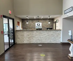 Photo 4 - Quality Inn & Suites Pine Bluff