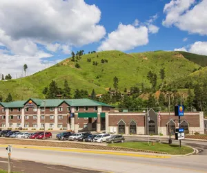 Photo 2 - Comfort Inn & Suites Deadwood