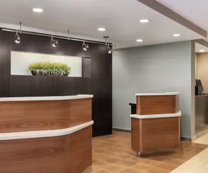 Photo 2 - Courtyard by Marriott Dayton North