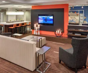 Photo 4 - Courtyard by Marriott Wichita East