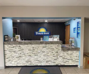 Photo 4 - Days Inn by Wyndham Jefferson City