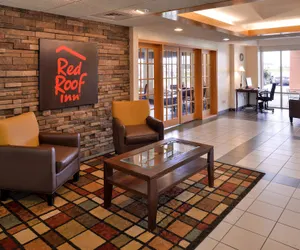 Photo 4 - Red Roof Inn Clyde