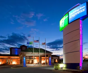 Photo 2 - Holiday Inn Express Cambridge, an IHG Hotel