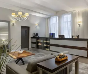 Photo 4 - Ocean Five Hotel