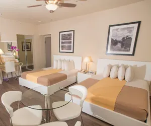 Photo 5 - Ocean Five Hotel