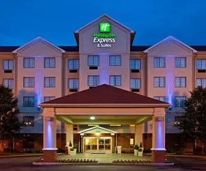 Photo 2 - HOLIDAY INN EXPRESS & SUITES INDIANAPOLIS - EAST