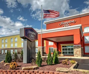 Photo 2 - Hampton Inn Latrobe