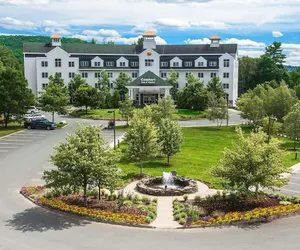 Photo 2 - Comfort Inn & Suites Near Burke Mountain