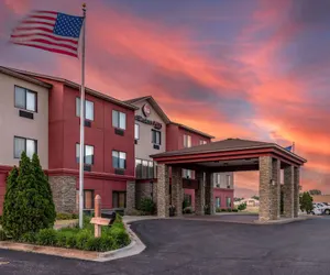 Photo 2 - Best Western Plus Chelsea Hotel