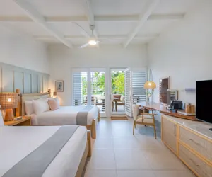 Photo 5 - Islander Resort