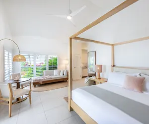 Photo 4 - Islander Resort