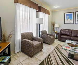 Photo 4 - Quality Inn & Suites - Granbury