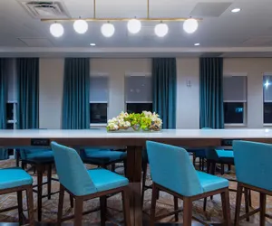 Photo 3 - Hampton Inn & Suites Miami-Airport South-Blue Lagoon