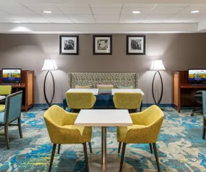 Photo 2 - Hampton Inn Kansas City-Lee's Summit