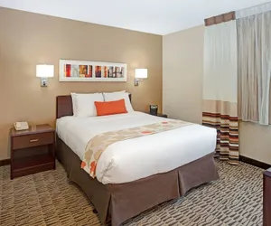 Photo 3 - MainStay Suites Northbrook Wheeling