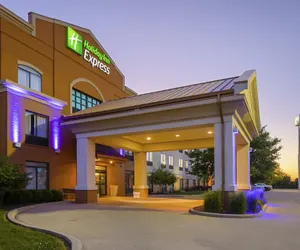 Photo 2 - Holiday Inn Express Bloomington West, an IHG Hotel